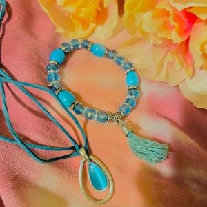 Necklace and bracelet in teal aqua blue